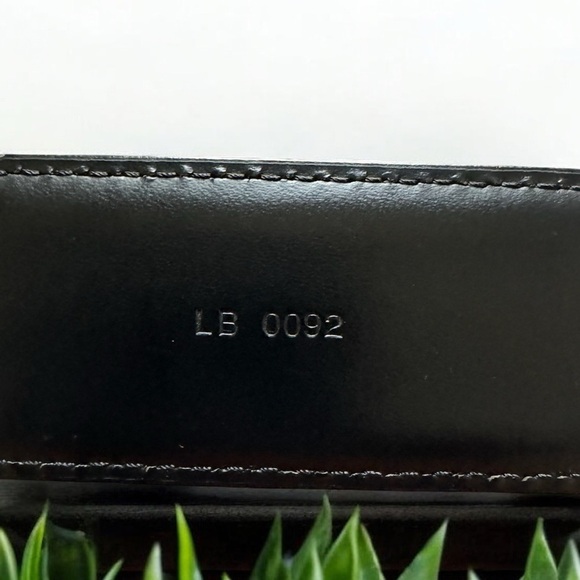 Louis Vuitton Black Epi Leather belt - Picture 9 of 12